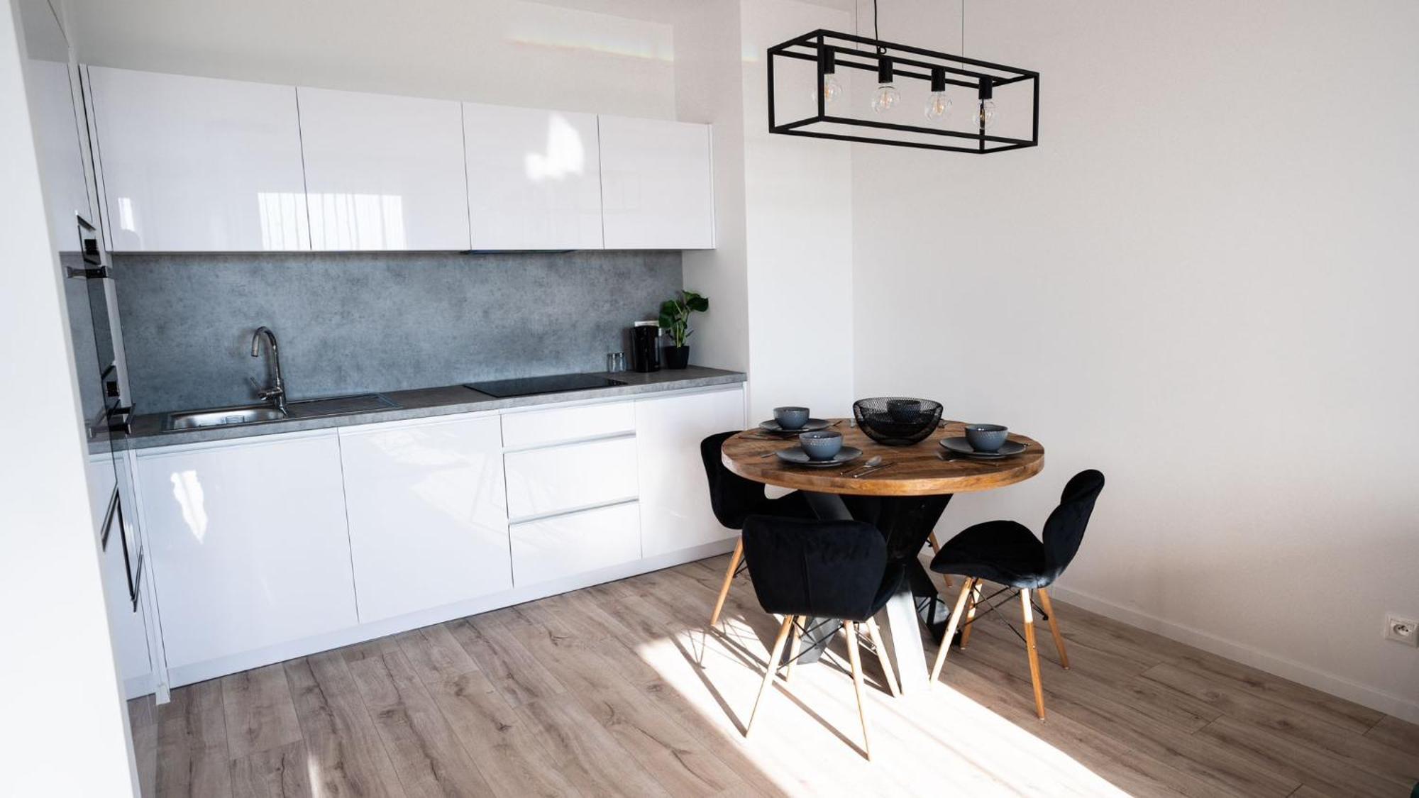 Downtown28 Apartment โปปรัด ภายนอก รูปภาพ