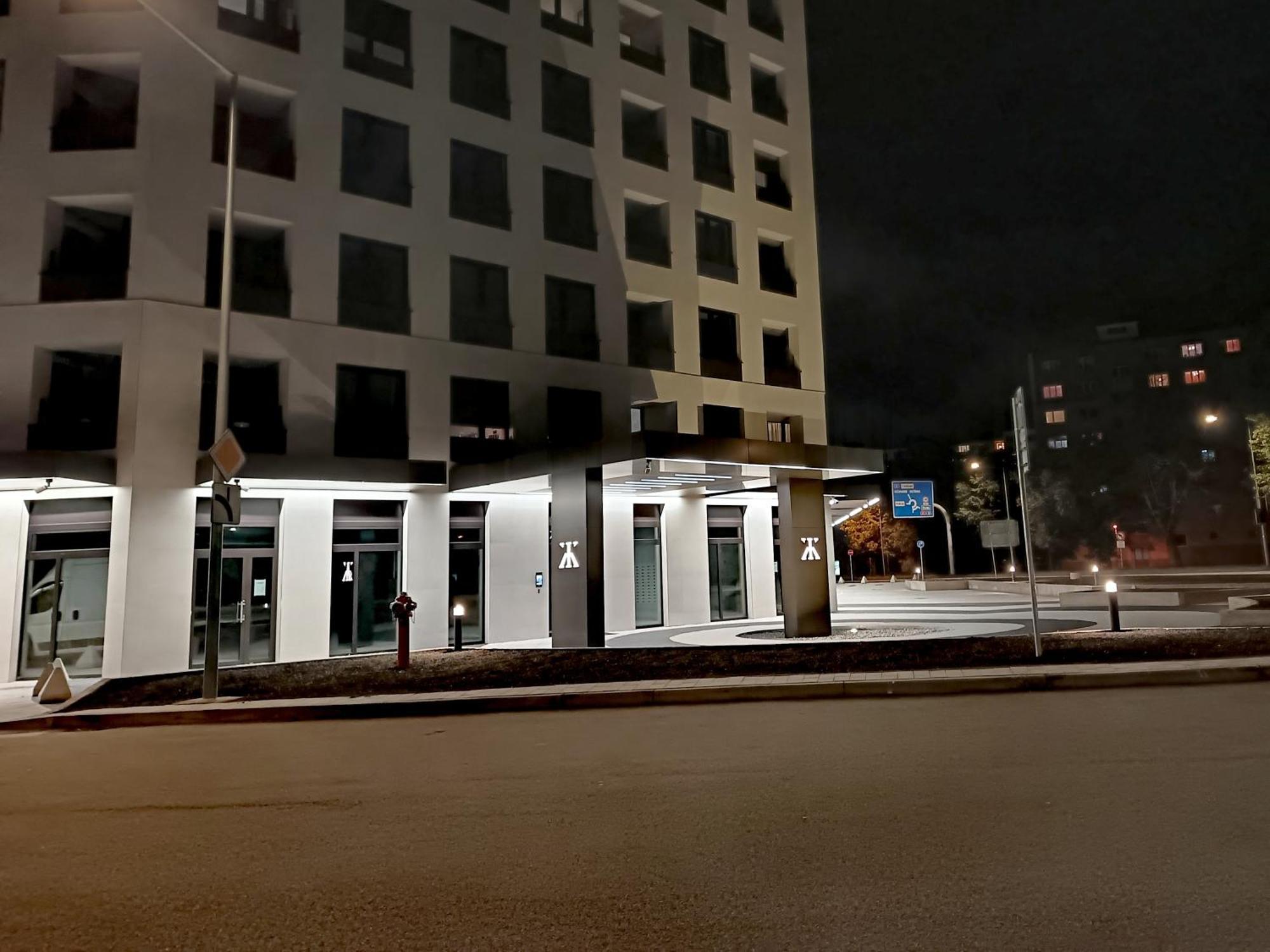 Downtown28 Apartment โปปรัด ภายนอก รูปภาพ